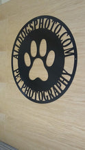 Load and play video in Gallery viewer, Metal Sign Front Door Monogram, Paw Print Custom Outdoor Metal Sign for House Decor Address Sign Family Sign for Front Door Dog Cat