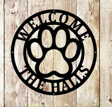 Load image into Gallery viewer, Metal Sign Front Door Monogram, Paw Print Custom Outdoor Metal Sign for House Decor Address Sign Family Sign for Front Door Dog Cat
